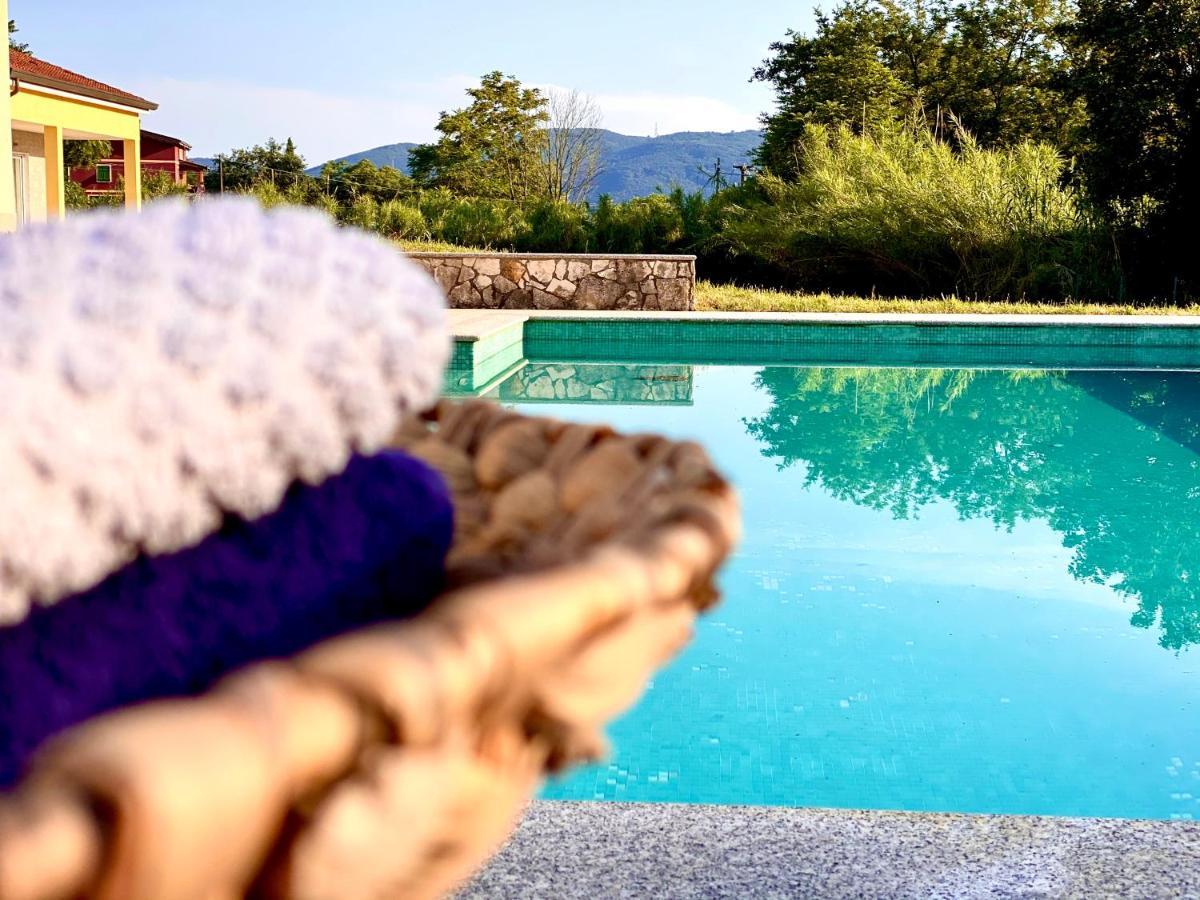 Le Village Sarzana Εξωτερικό φωτογραφία