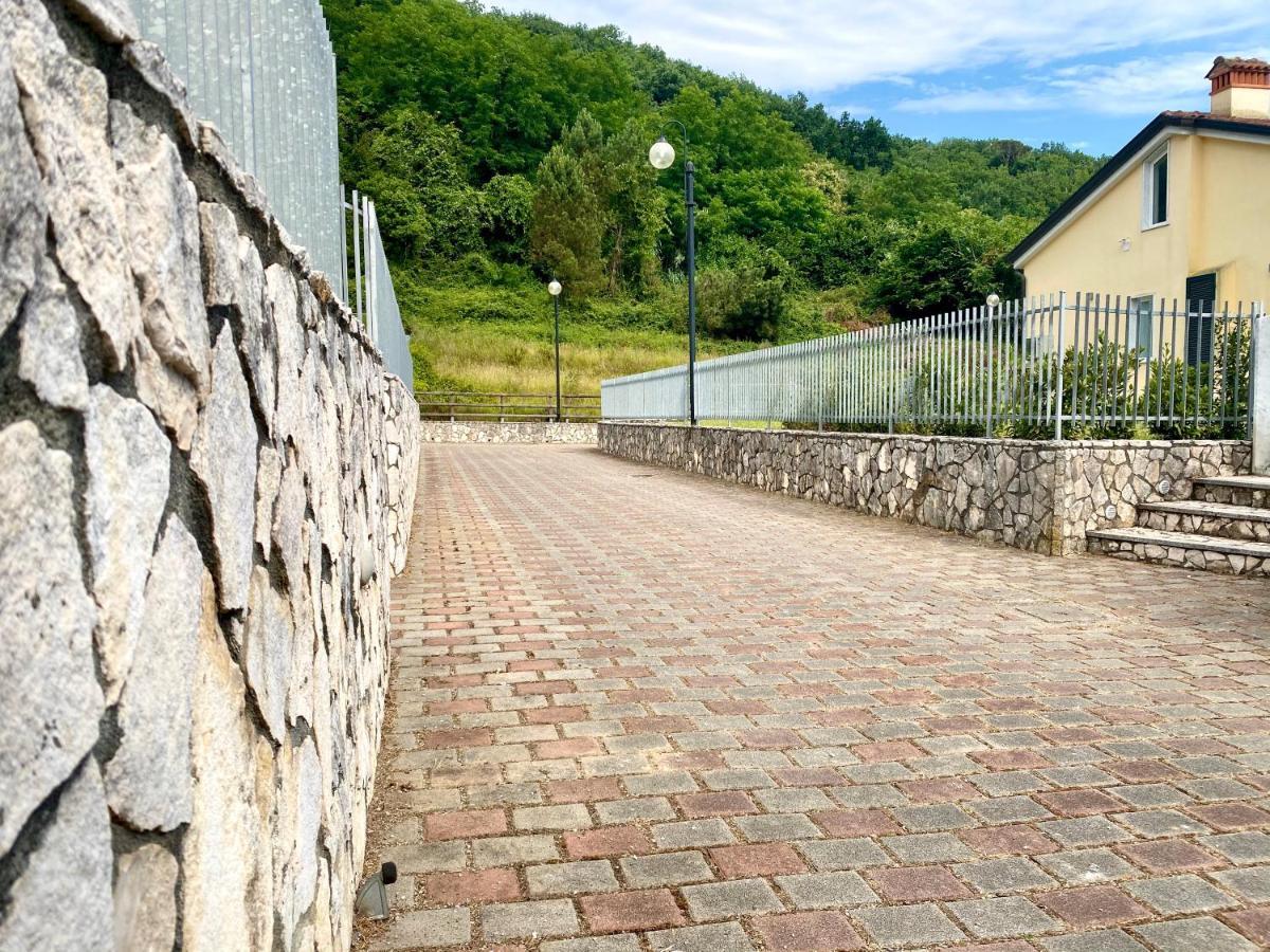 Le Village Sarzana Εξωτερικό φωτογραφία