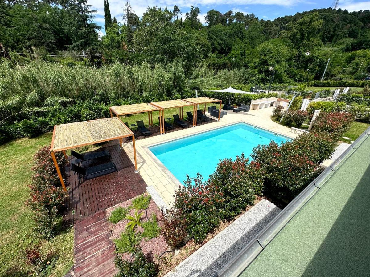 Le Village Sarzana Εξωτερικό φωτογραφία