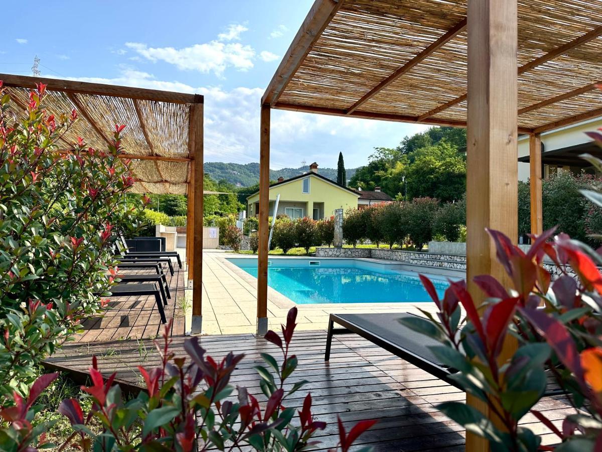 Le Village Sarzana Εξωτερικό φωτογραφία